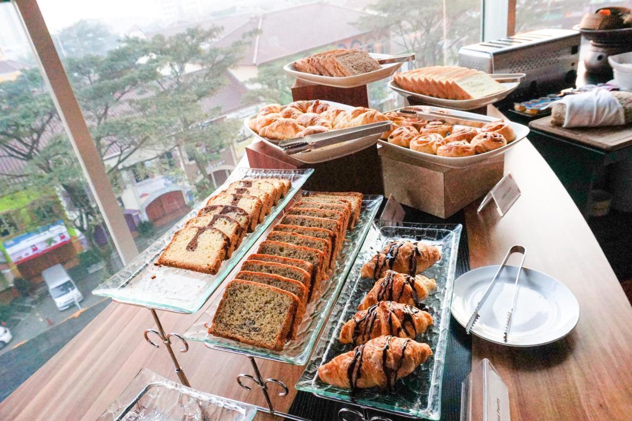 Fox Lite Hotel Metro Indah - Bandung Exteriér fotografie